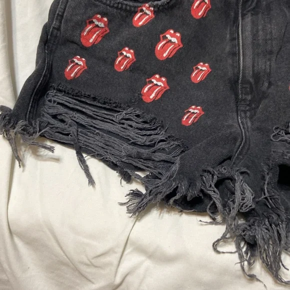The Rolling Stones Destroyed Black Short Shorts 10 W/Lips Logo - Picture 10 of 11